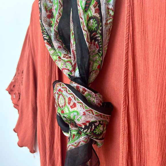 100% silk paisley scarf - Picture 4 of 4